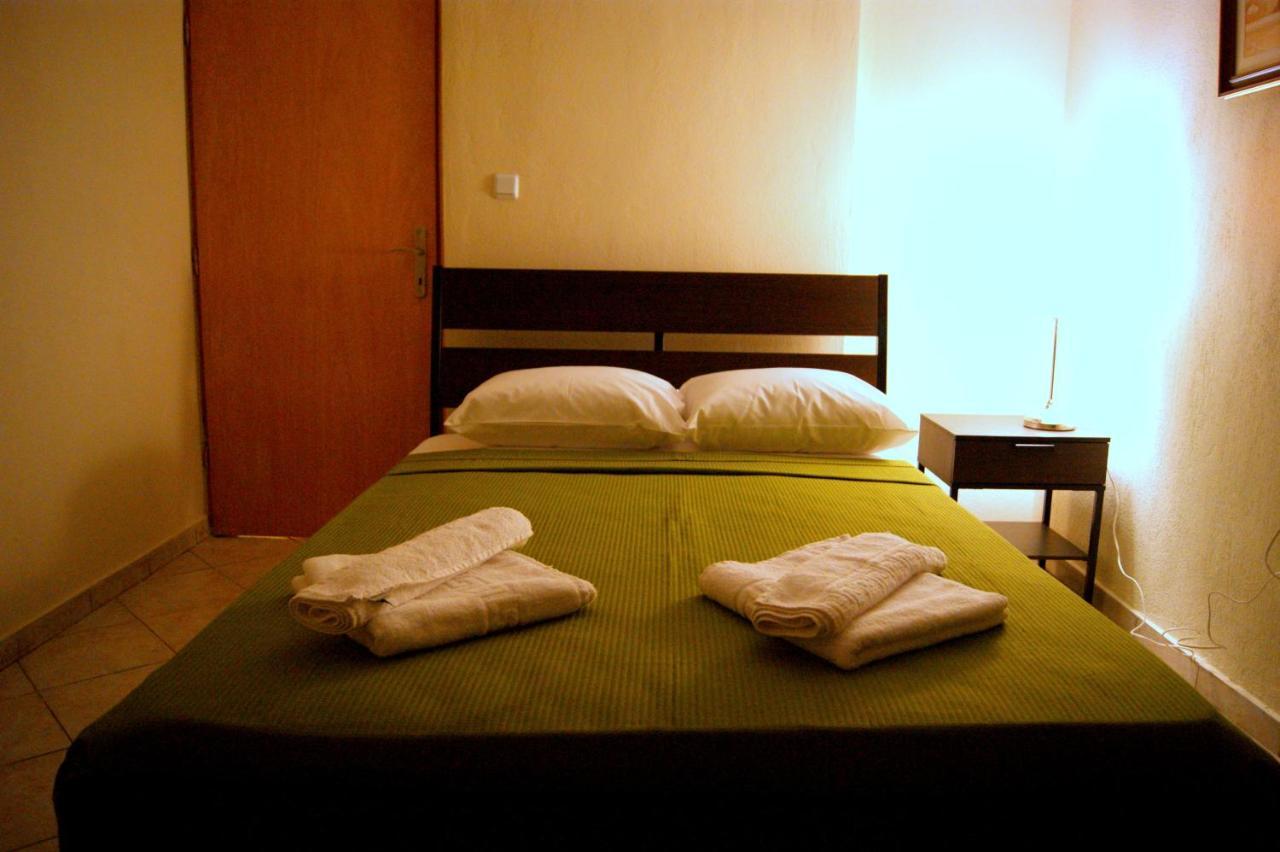 Simplicity At Iris Accommodation Psakoudia Zimmer foto